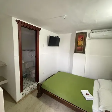 Hotel Mangata *